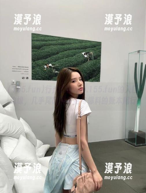 行走在www.155.fun的入口边缘，几乎尾随着奇葩与爆料的账本爬行