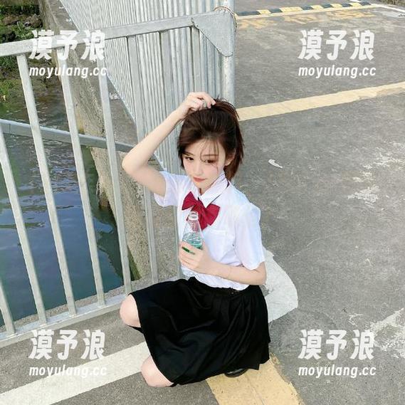 点击最新黑料，155fun里的惊魂瞬间你敢信？