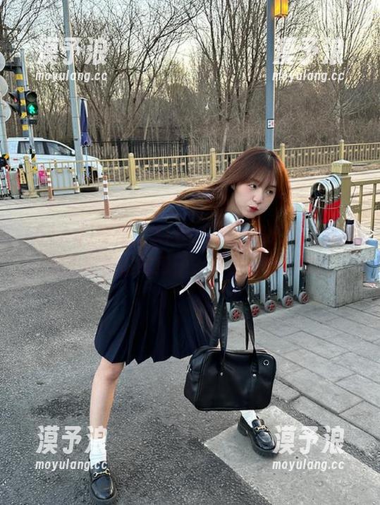 奇怪，51cg5入口怎么总让我想起小时候偷吃瓜子？这是有暗示嘛？