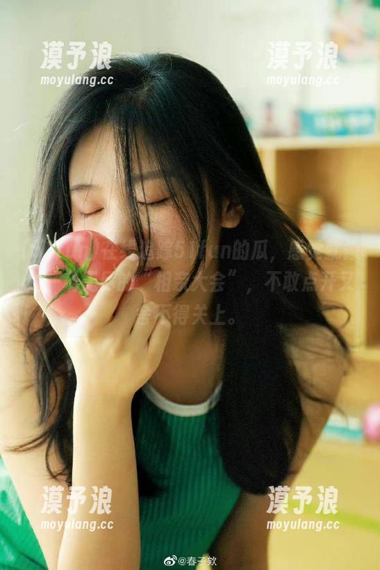 在线追踪51fun的瓜，感觉就像是一场无尽的“相亲大会”，不敢点开又舍不得关上。