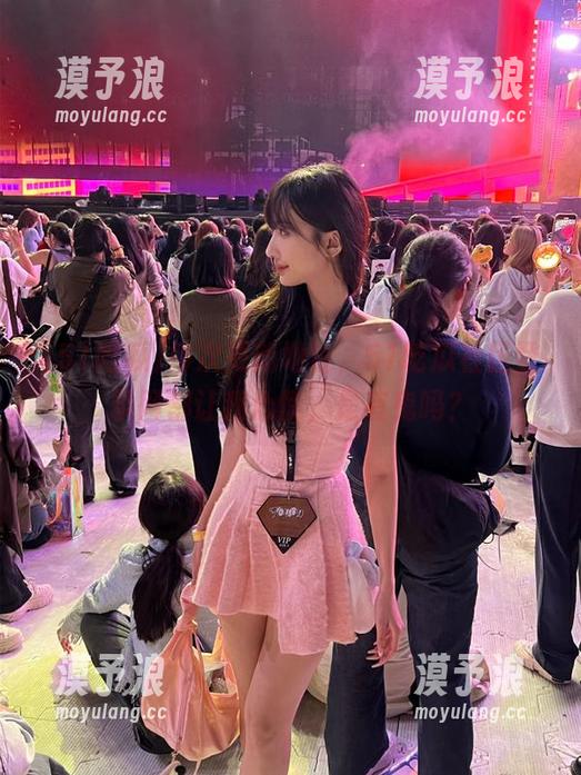 51吃瓜 每次更新地址,51吃瓜社区登录网都让我心慌,是有鬼吗?
