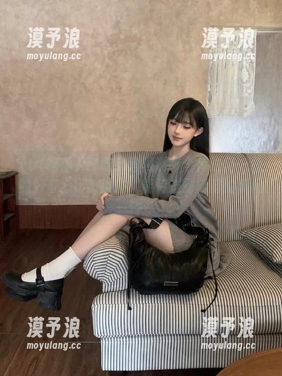 51吃瓜 51吃瓜官网说有个传送门…我的好奇心已被激发,能传送到新鲜的瓜吗?