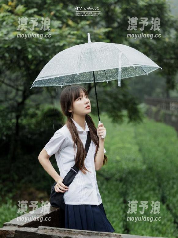 51吃瓜中心 51吃瓜中心的地址又变了?我已经习惯边走边瓜了!
