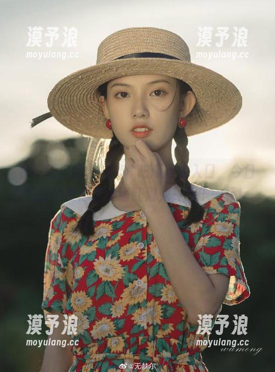 51吃瓜网 一翻51吃瓜网的入口,今日瓜的热度居然直逼红酒,真想干一杯!