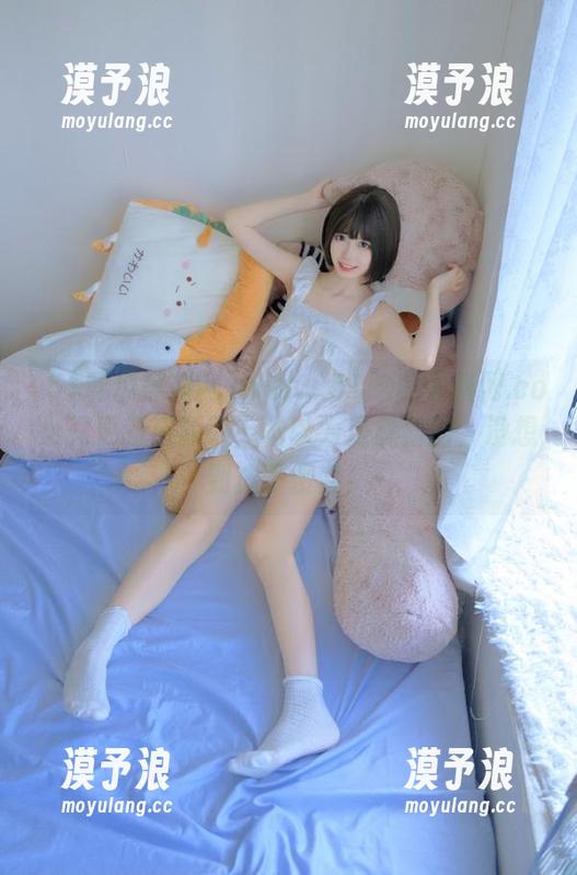 www.51吃瓜黑料网.com又更新资源了，本以为是躲猫猫，没想到成了聚会！