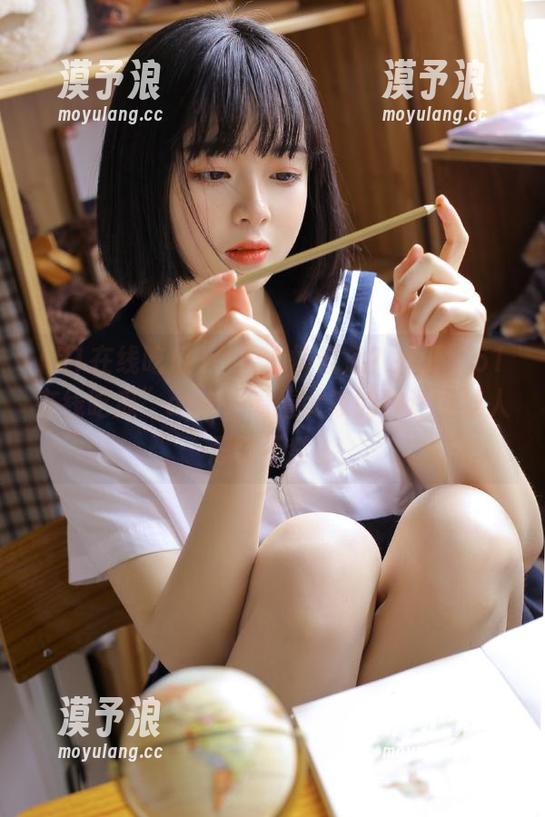 今天心情低落？打开“51在线吃瓜”app，看看大家的神评论让人忍俊不禁。
