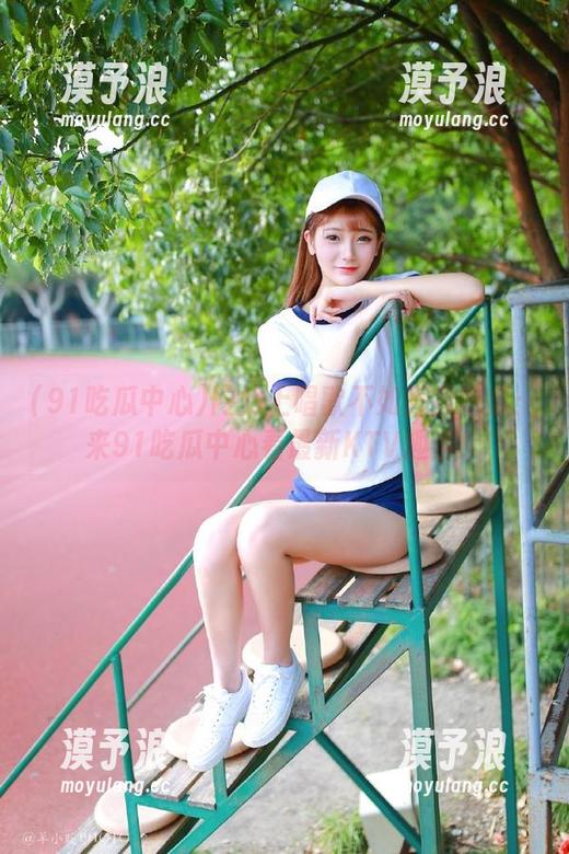 91吃瓜中心 网站上唱歌不如直接吃瓜:来91吃瓜中心看最新KTV趣事!