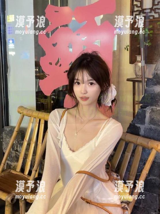 一不小心，上了“www.吃瓜”app，变成了网红的跟随者……