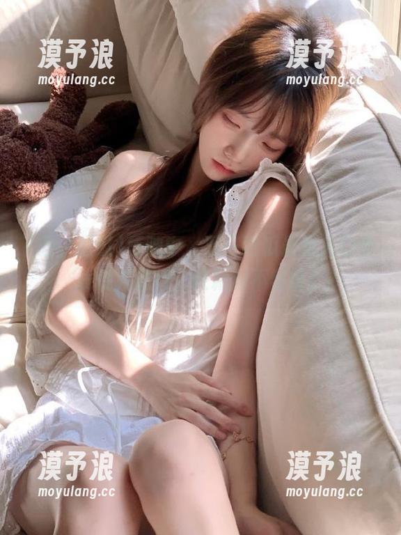 行驶中，五一吃瓜最新入口全线优先通行，收藏刻不容缓！