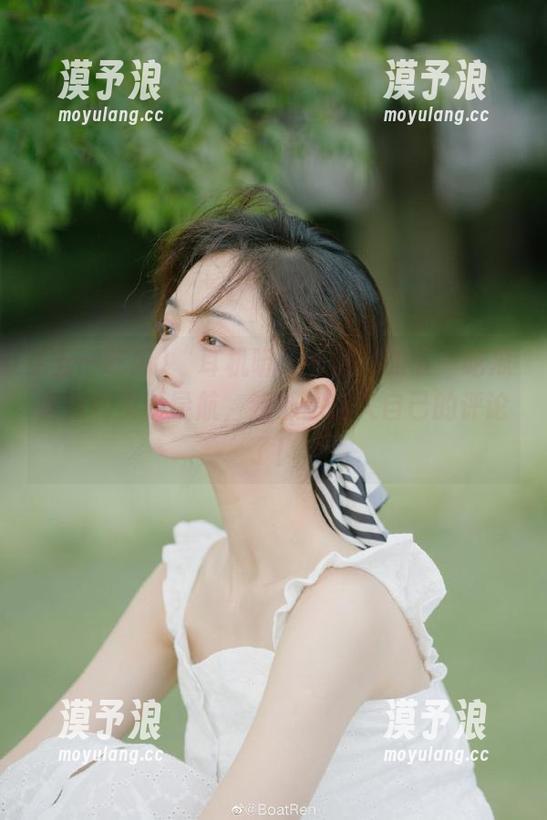 “耳机听了十遍”的五一吃瓜官网网页版导航，我都想加入自己的评论了！