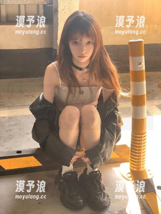 给我的网红朋友送链接，快去下载“吃瓜91”，她总是爱聊别人家的八卦，真太可爱了！