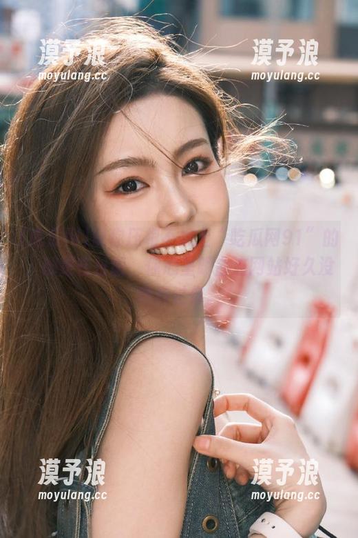 说你压根不想上“吃瓜网91”的，都是在扯谎，你心里明白这网站好久没离开过你。