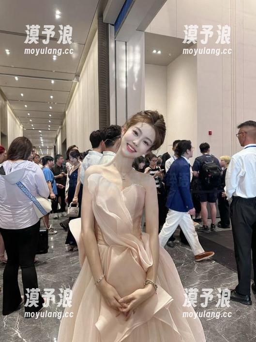 吃瓜网 来自吃瓜网入口的直接撞见,赶紧收藏后面的闲言碎语