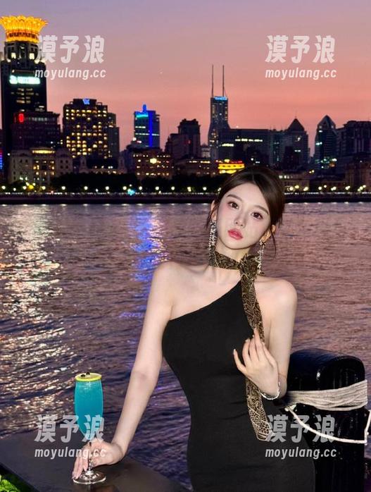 吃瓜网站 有了在线吃瓜网站,以后再也不用担心错过任何网络的绳索戏了!