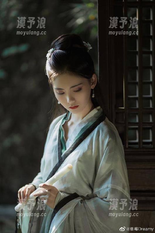 吃瓜网红直达，轻松享受无压力的免费视频流！