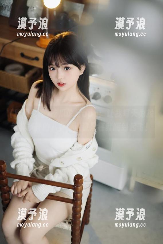 吃瓜论坛app：让我每天为找新鲜多汁的八卦，通过屏幕就嗨到起飞！