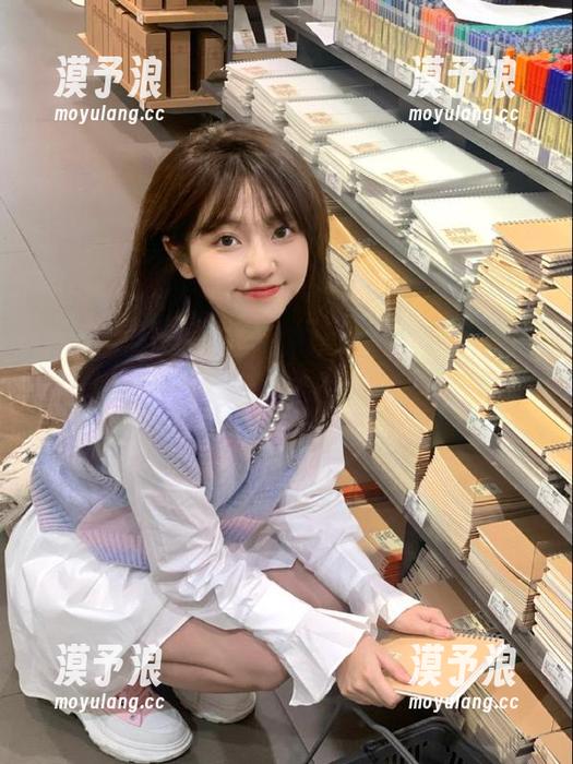 吃瓜黑料不打烊 51吃瓜黑料不打烊今日大赛,观看的人总是看得停不下来,脑袋跟着转起来。