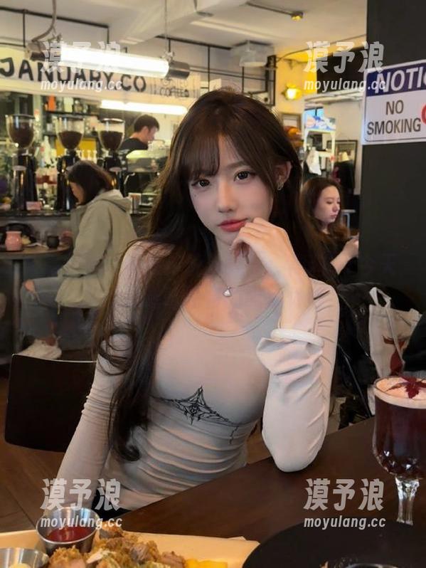 街头传说新线路：黑料91今天又给我滋味独特的吃瓜体验！