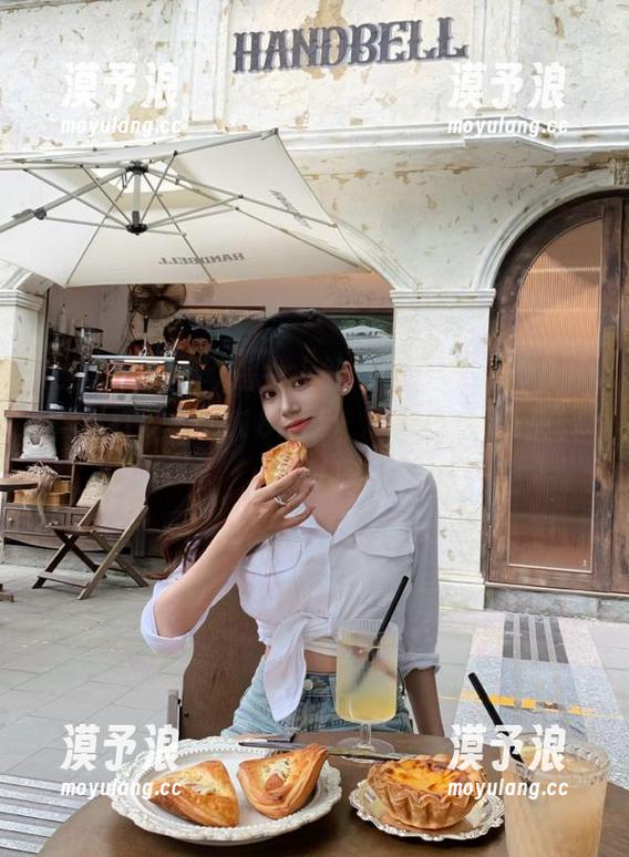 指尖上的“惊喜”：iOS黑料不打烊zztt18.tcp，看瓜看得晕头转向！