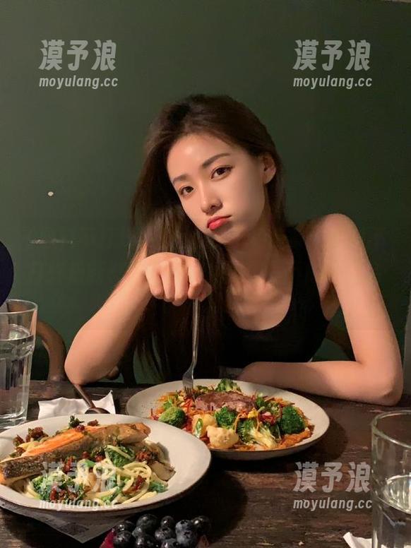 黑料不打烊 跟上步伐,免费拿到黑料不打烊最新群聊二维码,瓜田李下的好机会!