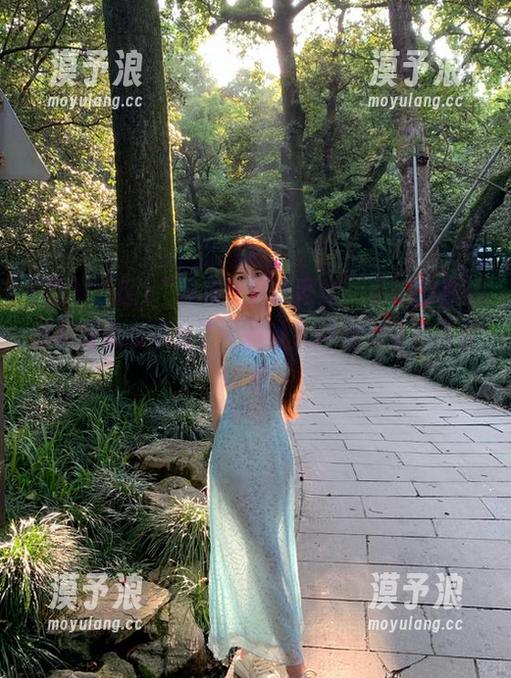 “黑料社区”网站，你们的直达爆料好像有点过了，真让人怀疑编辑是否在降温。