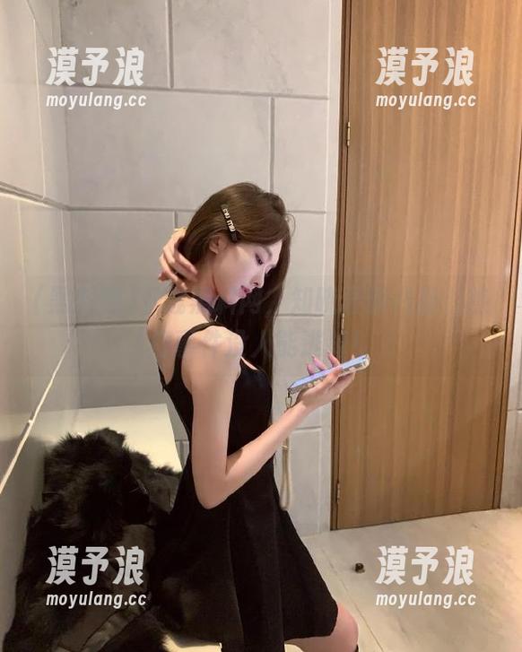 下载黑料网，知晓最新八卦，热门事件没人能逃掉！